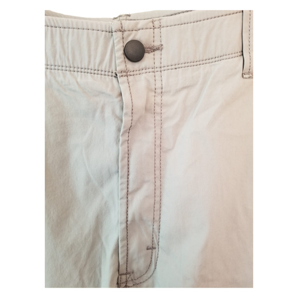 Wrangler Cargo Men's‎ Shorts Gray Size 34 Inseam 10 in - Picture 3 of 12